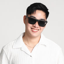 Load image into Gallery viewer, Colorades Sunnies - Victorio (Black)