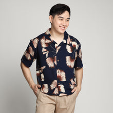 Load image into Gallery viewer, Ultra Boxy Cropped Polo - Anton