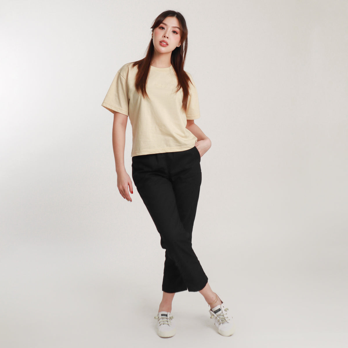 新品 Herlipto Essential French Sleeve Tee Essential French Sleeve Tee