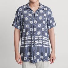 Load image into Gallery viewer, Premium Polo - Gaspar (Random Pattern)