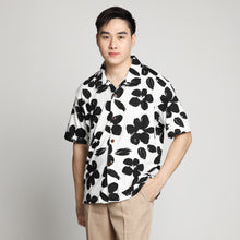 Load image into Gallery viewer, Ultra Boxy Cropped Polo - Lisandro
