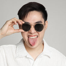 Load image into Gallery viewer, Colorades Sunnies - Arturo (Green)
