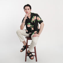 Load image into Gallery viewer, EVL Men&#39;s Closed Back Sandals - Black
