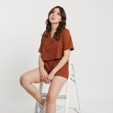 Load image into Gallery viewer, Linen V-neck - Aurora (Rust)
