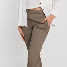 Load image into Gallery viewer, Relaxed Ankle Pants - Greige
